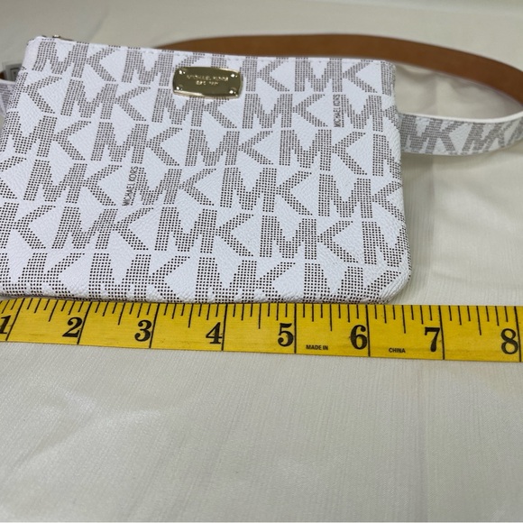 Michael Kors Belt Bag Fanny Pack 552744C WHT XL - Picture 12 of 15